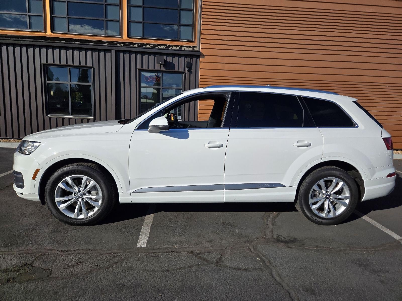 2019 Audi Q7 55 TFSI Premium Plus Sport Utility 4D