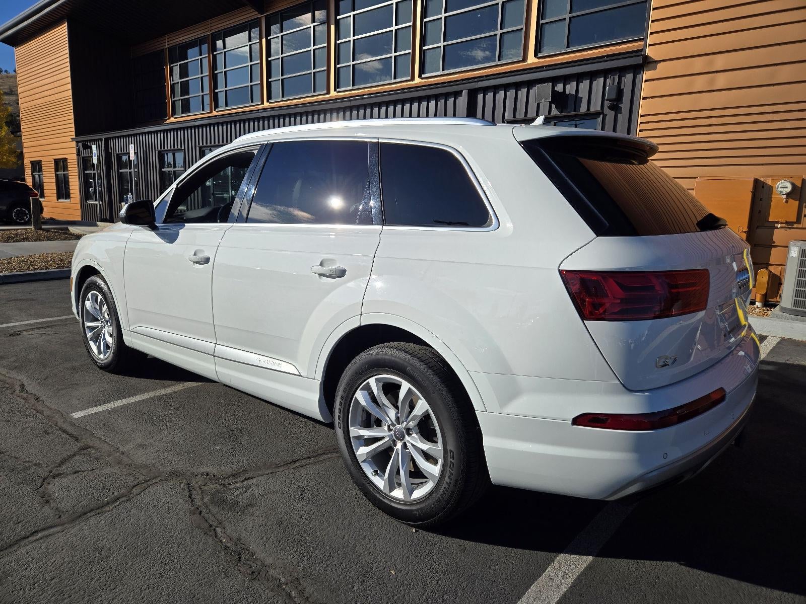 2019 Audi Q7 55 TFSI Premium Plus Sport Utility 4D