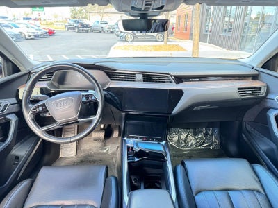 2019 Audi e-tron Prestige quattro