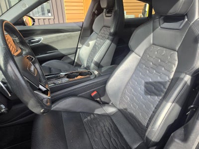 2022 Audi e-tron GT Prestige