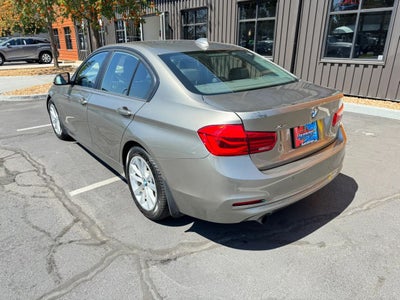 2017 BMW 3 Series 320i xDrive Sedan 4D