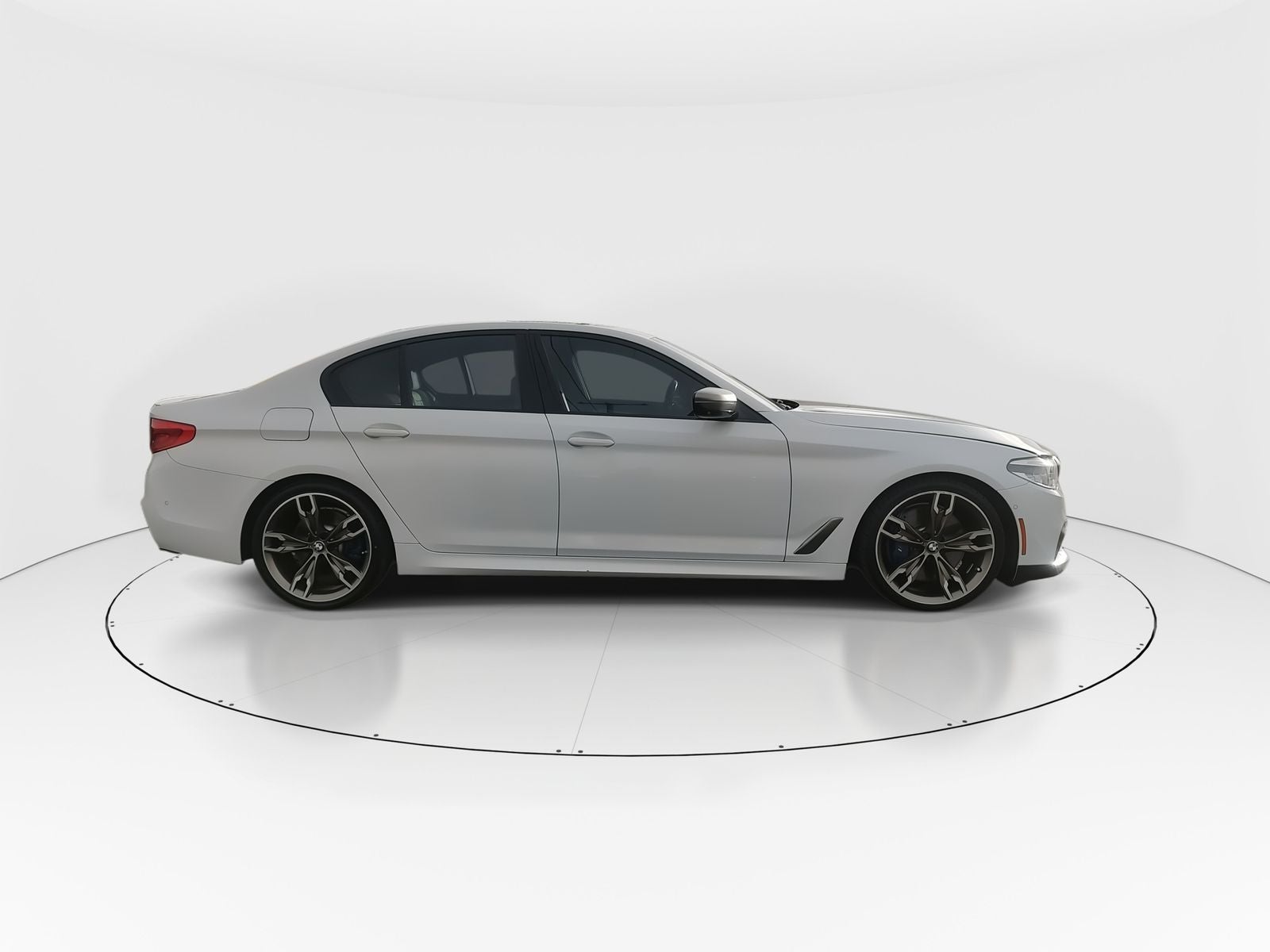 2019 BMW 5 Series M550i xDrive