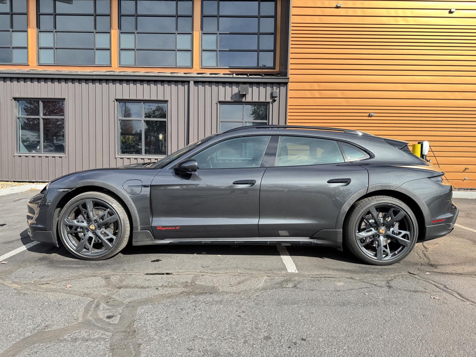 2022 Porsche Taycan 4