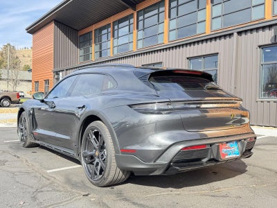 2022 Porsche Taycan 4