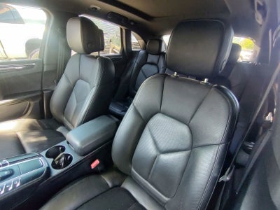 2019 Porsche Macan Base