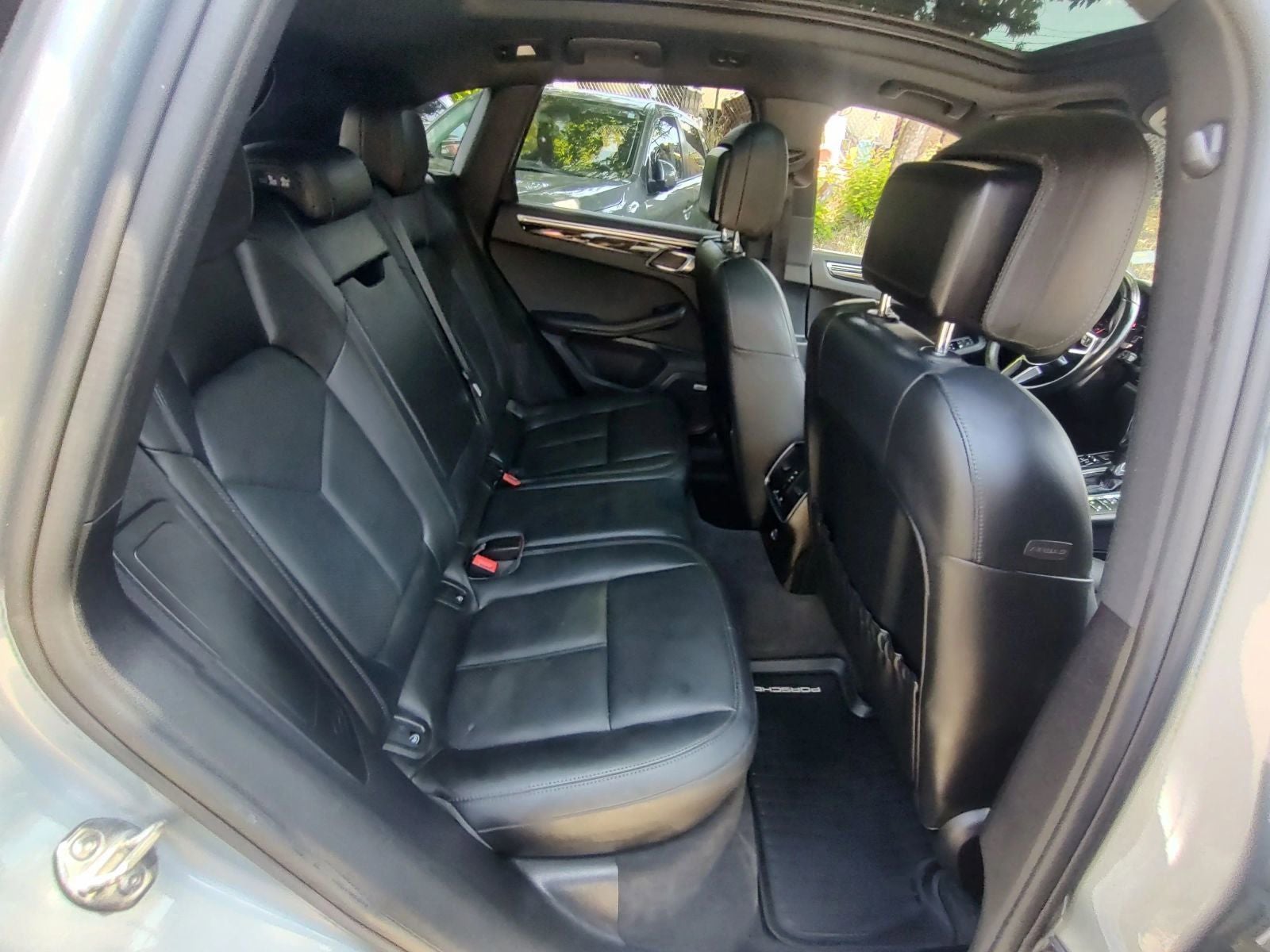 2019 Porsche Macan Base