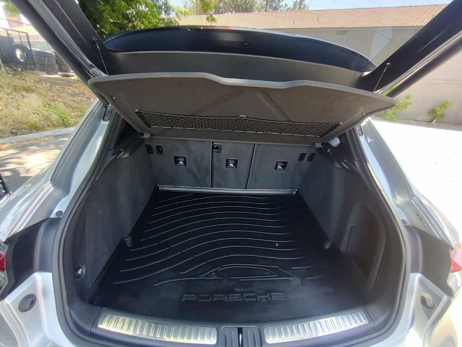 2019 Porsche Macan Base