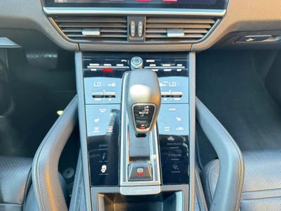2019 Porsche Cayenne Sport Utility 4D