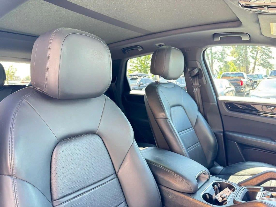 2019 Porsche Cayenne Sport Utility 4D
