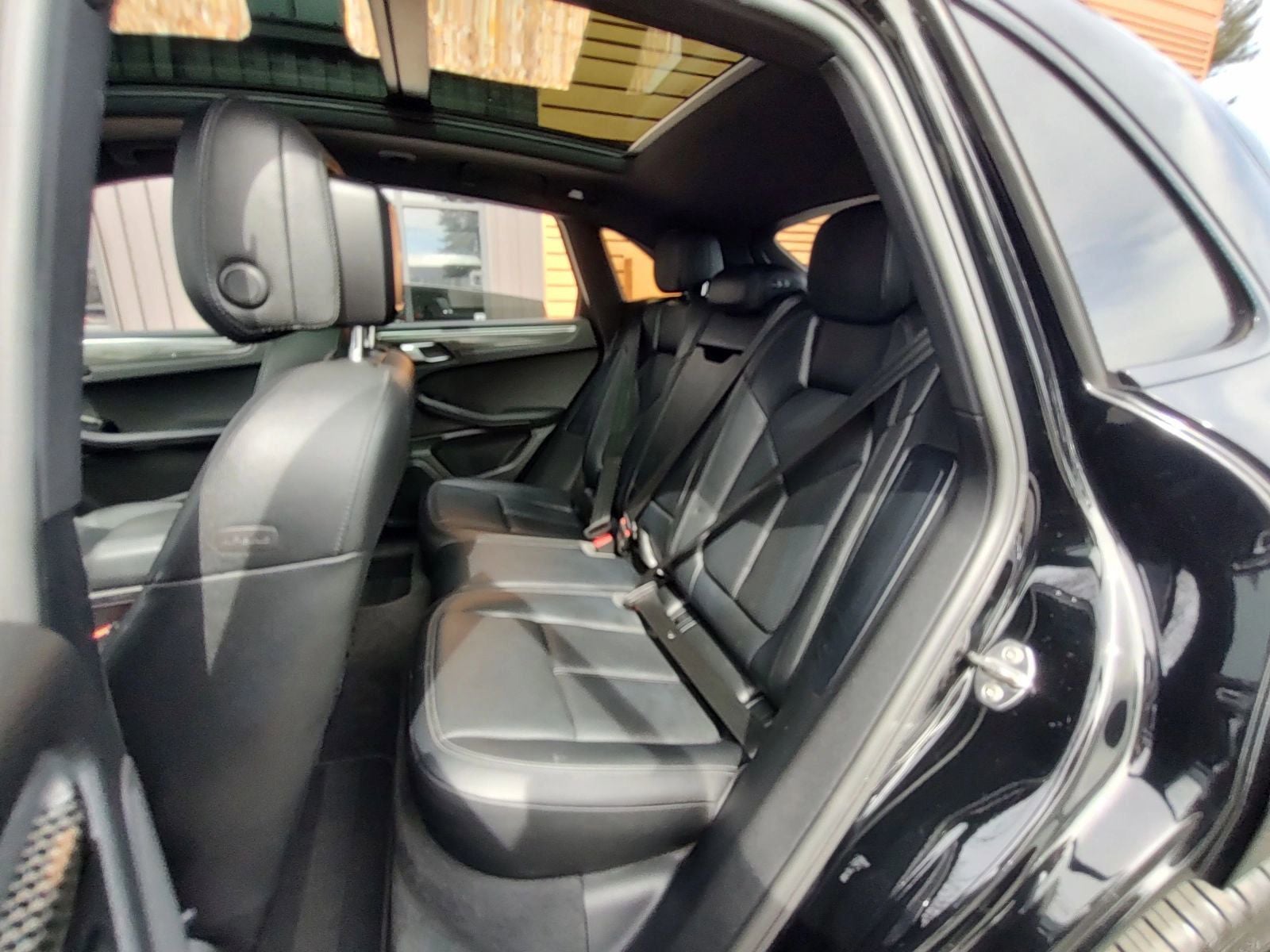 2021 Porsche Macan S