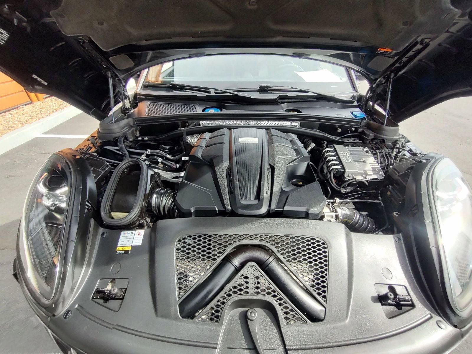 2021 Porsche Macan S