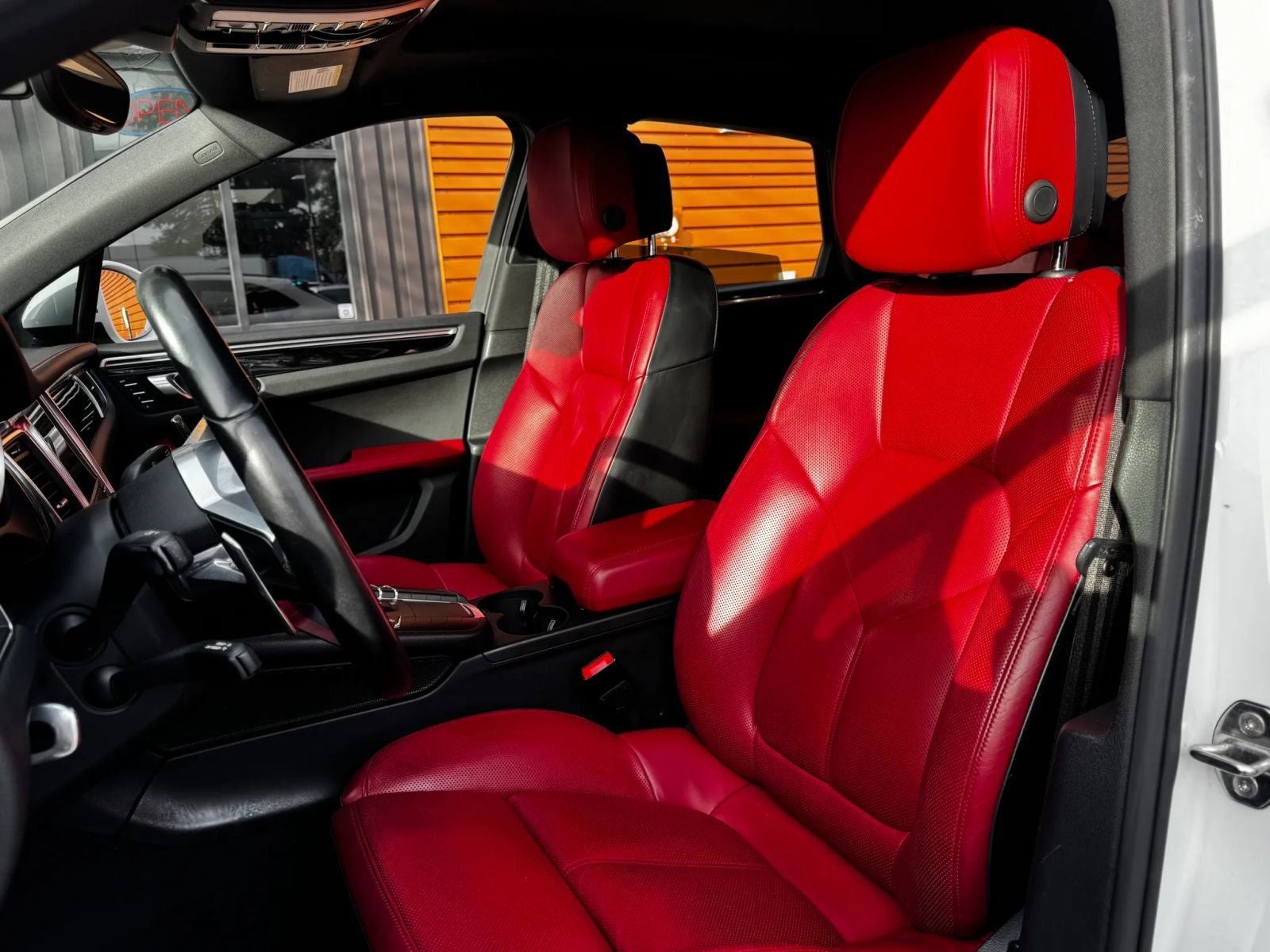 2018 Porsche Macan S