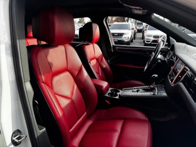 2018 Porsche Macan S