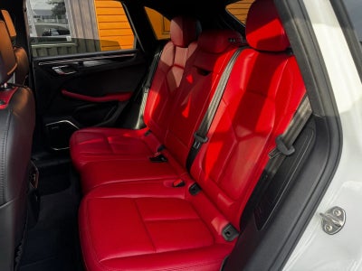 2018 Porsche Macan S