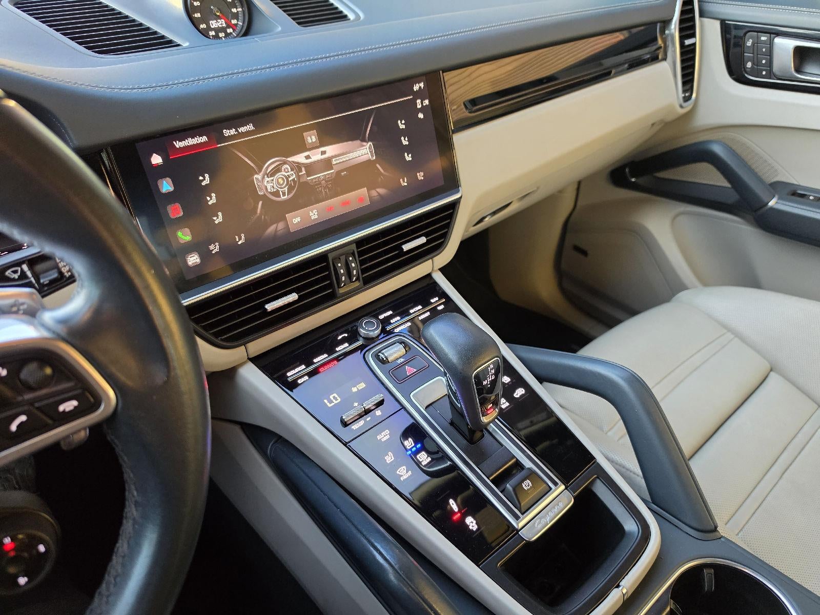 2022 Porsche Cayenne Sport Utility 4D