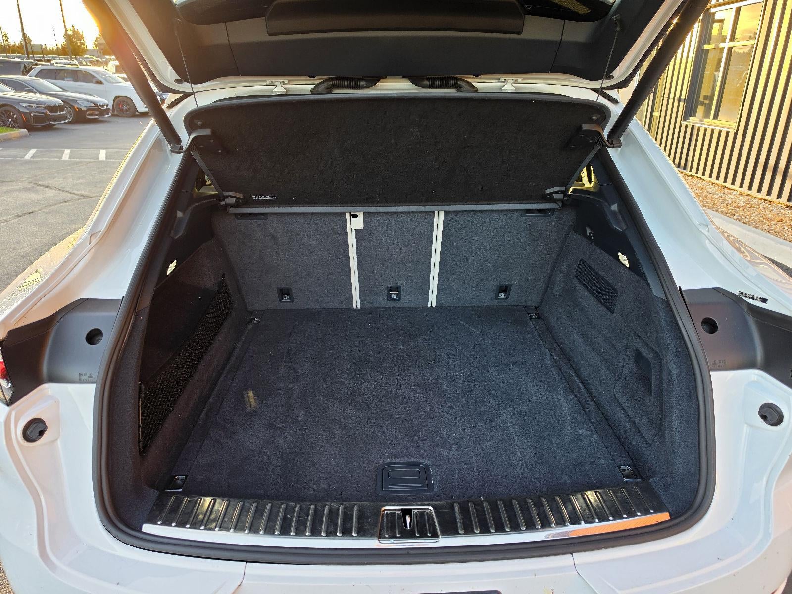 2022 Porsche Cayenne Sport Utility 4D