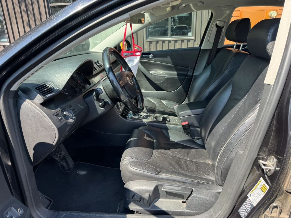 0 Volkswagen Passat 2.0T