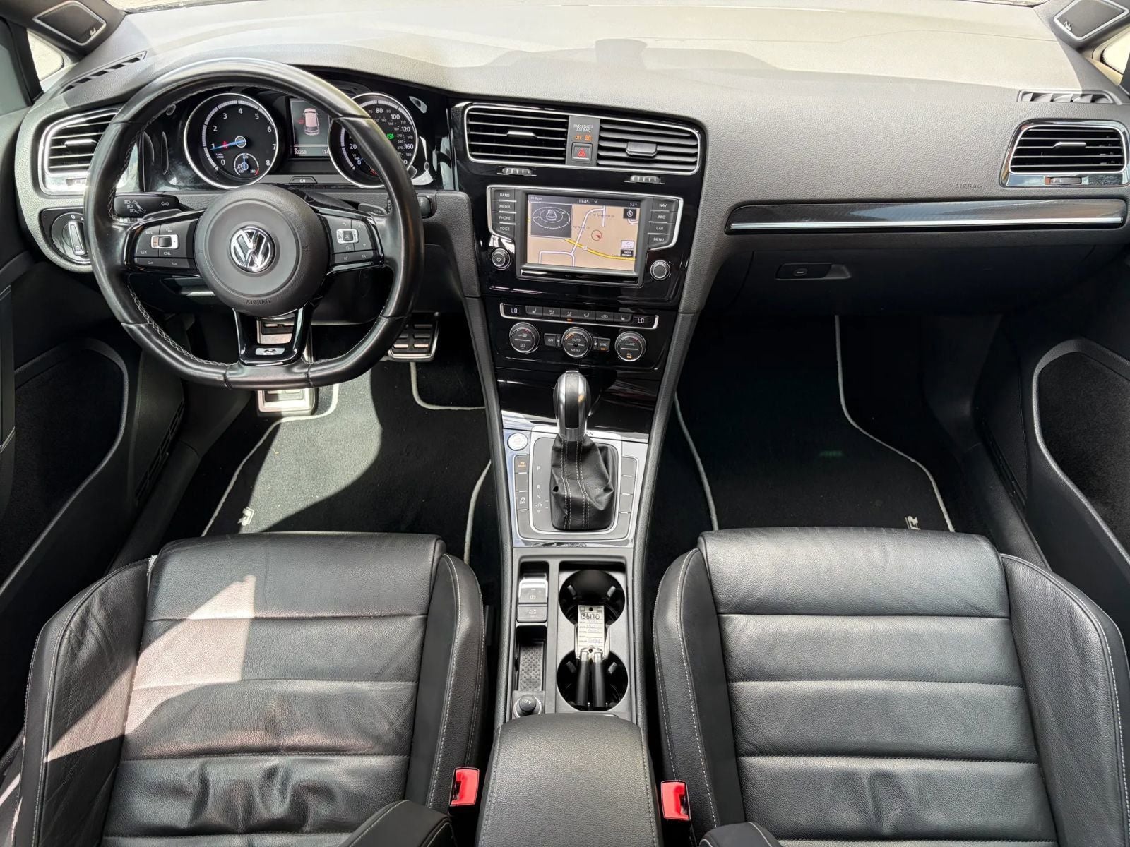2016 Volkswagen Golf R DCC & Navigation 4Motion 4Motion