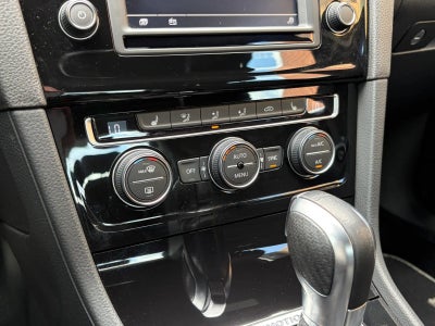 2016 Volkswagen Golf R DCC & Navigation 4Motion 4Motion