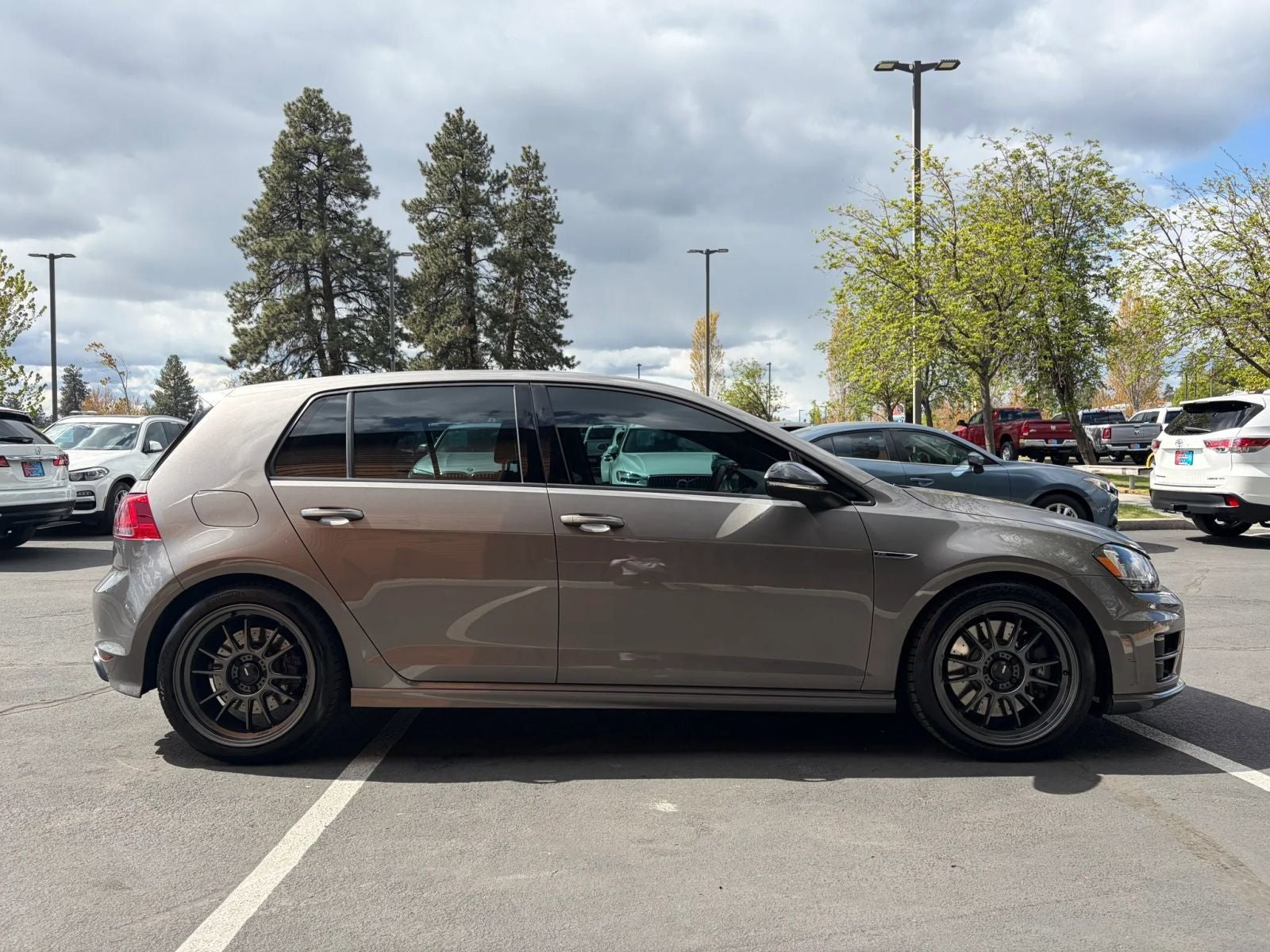 2016 Volkswagen Golf R DCC & Navigation 4Motion 4Motion