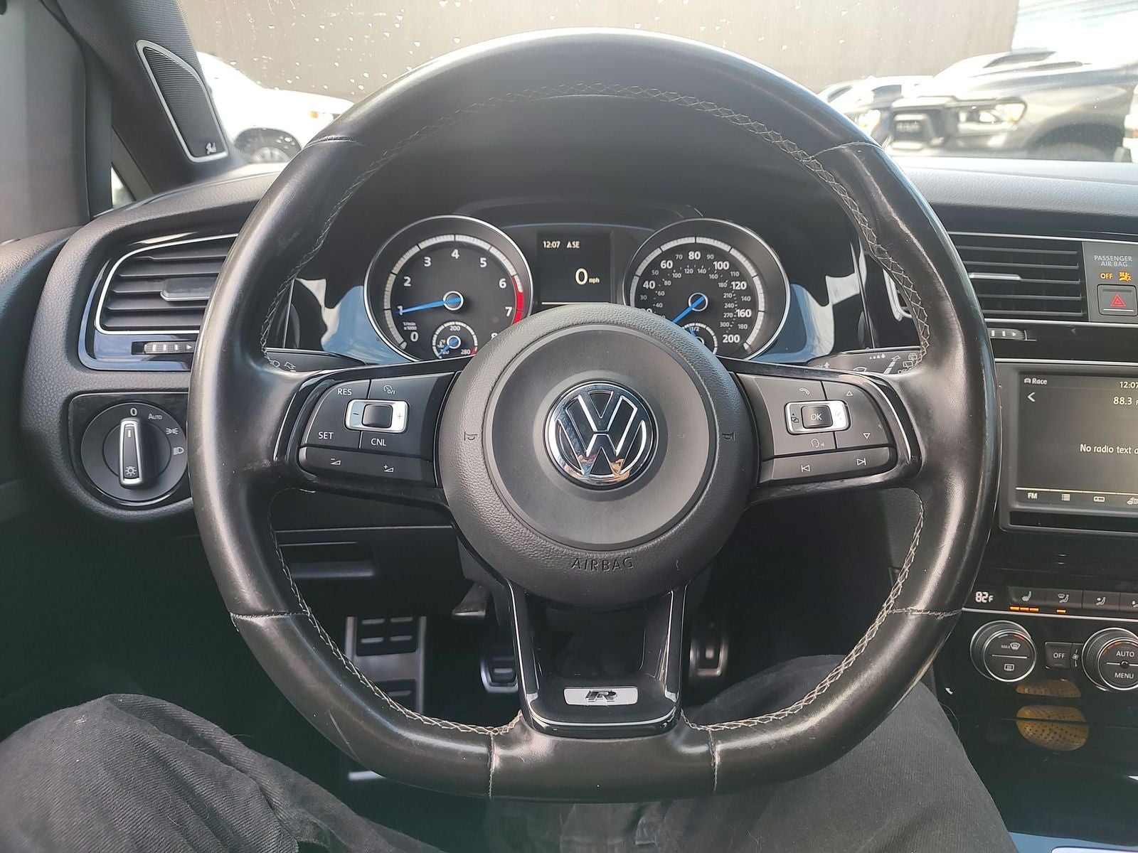 2016 Volkswagen Golf R DCC & Navigation 4Motion 4Motion