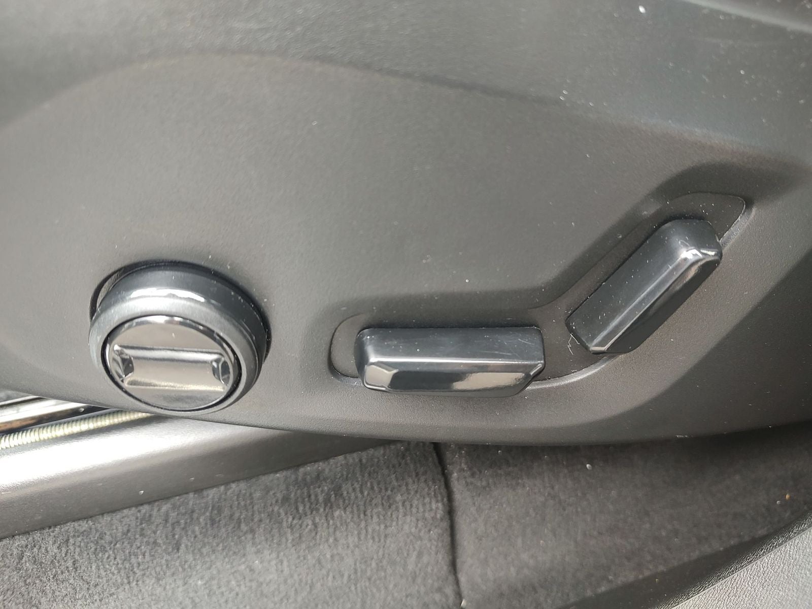 2022 Volvo XC90 T5 Momentum