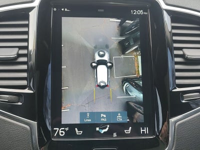 2022 Volvo XC90 T5 Momentum