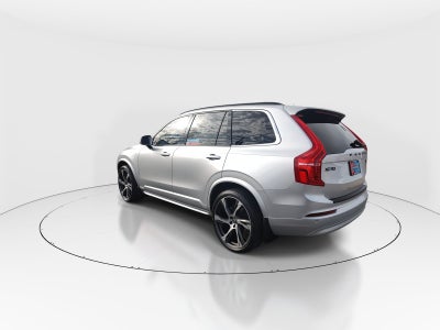 2022 Volvo XC90 T5 Momentum