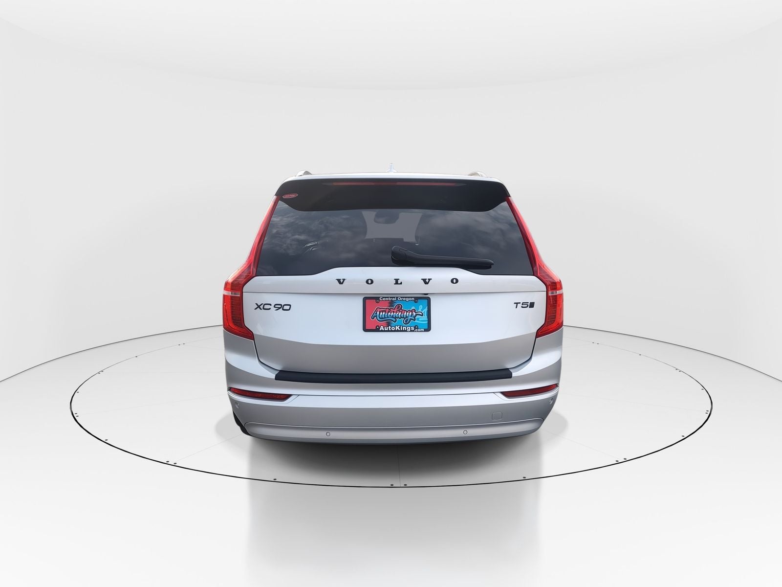 2022 Volvo XC90 T5 Momentum