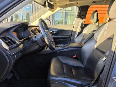 2020 Volvo XC90 Momentum