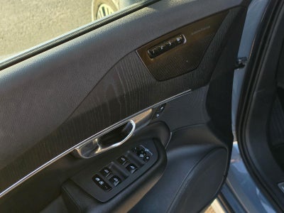 2020 Volvo XC90 Momentum