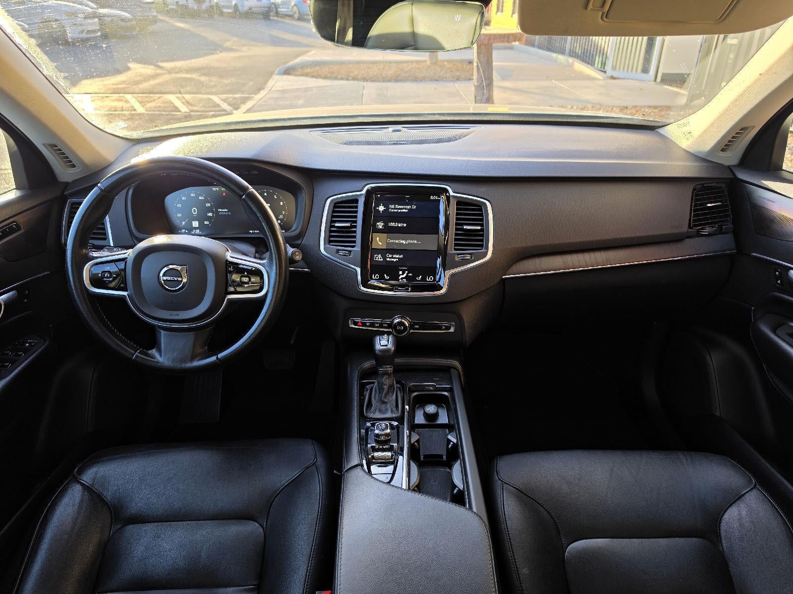 2020 Volvo XC90 Momentum