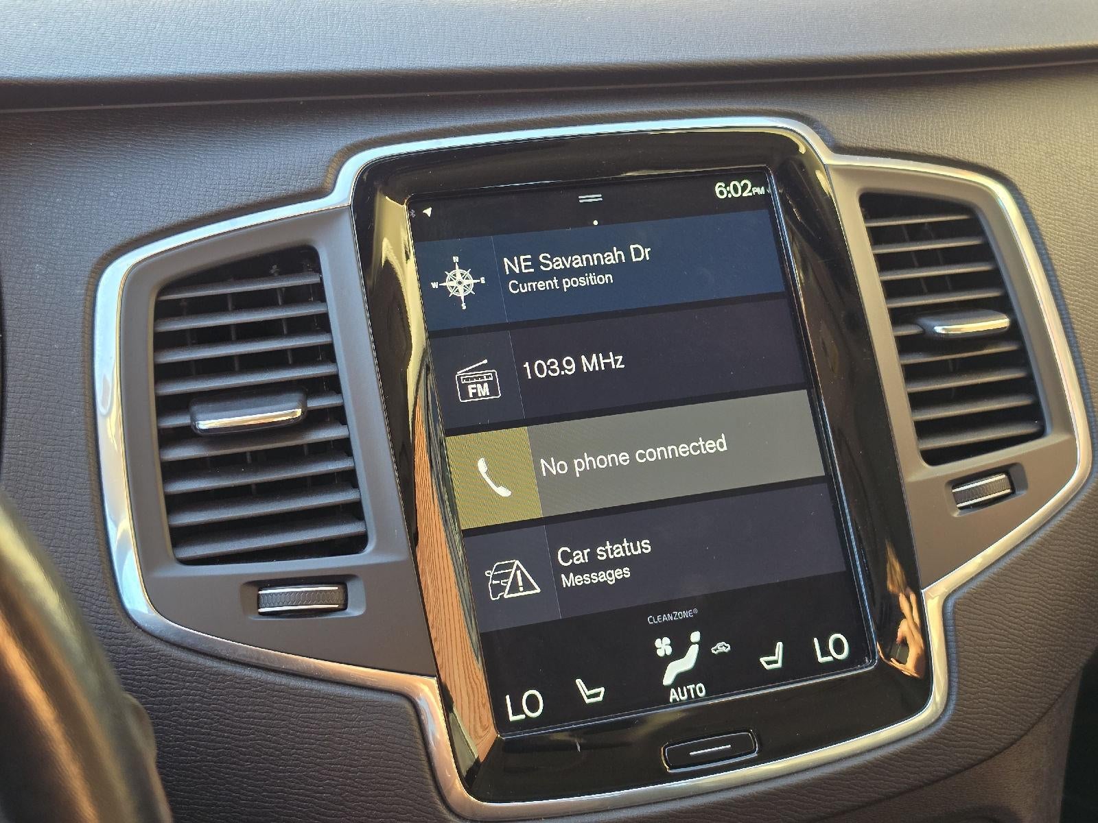 2020 Volvo XC90 Momentum