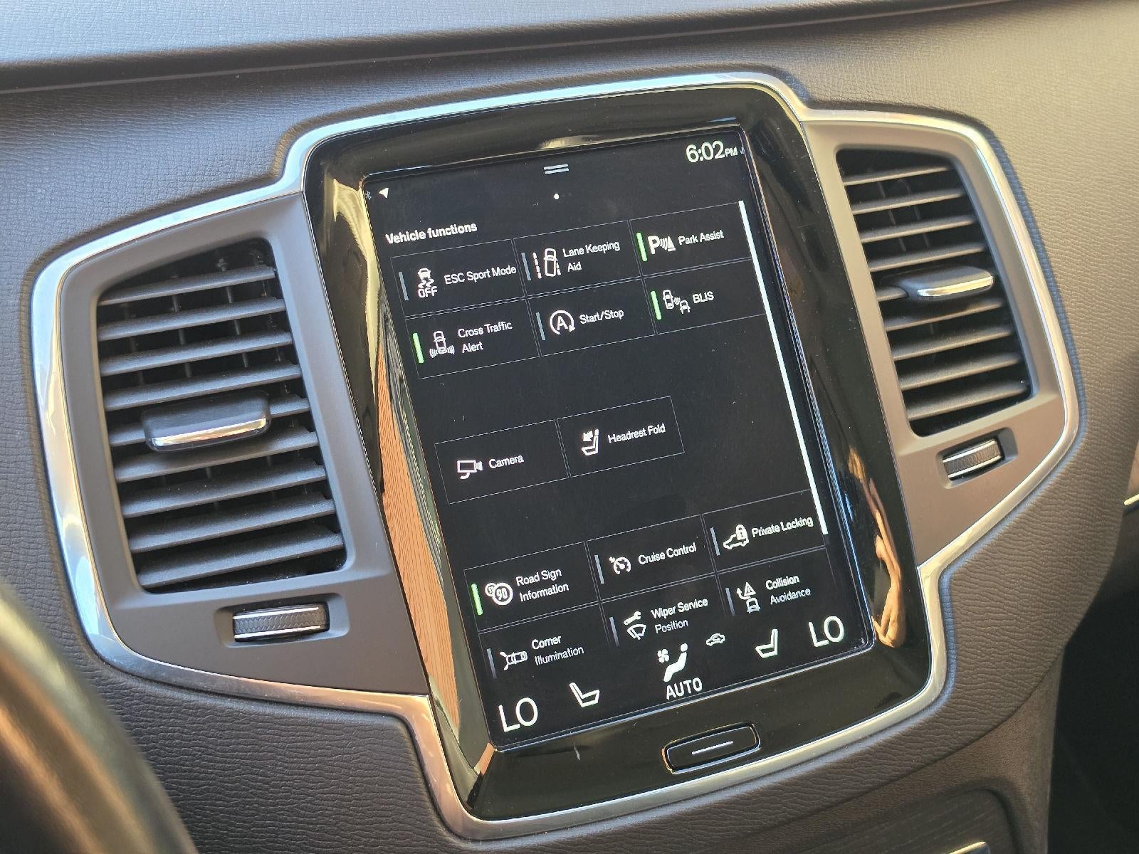 2020 Volvo XC90 Momentum