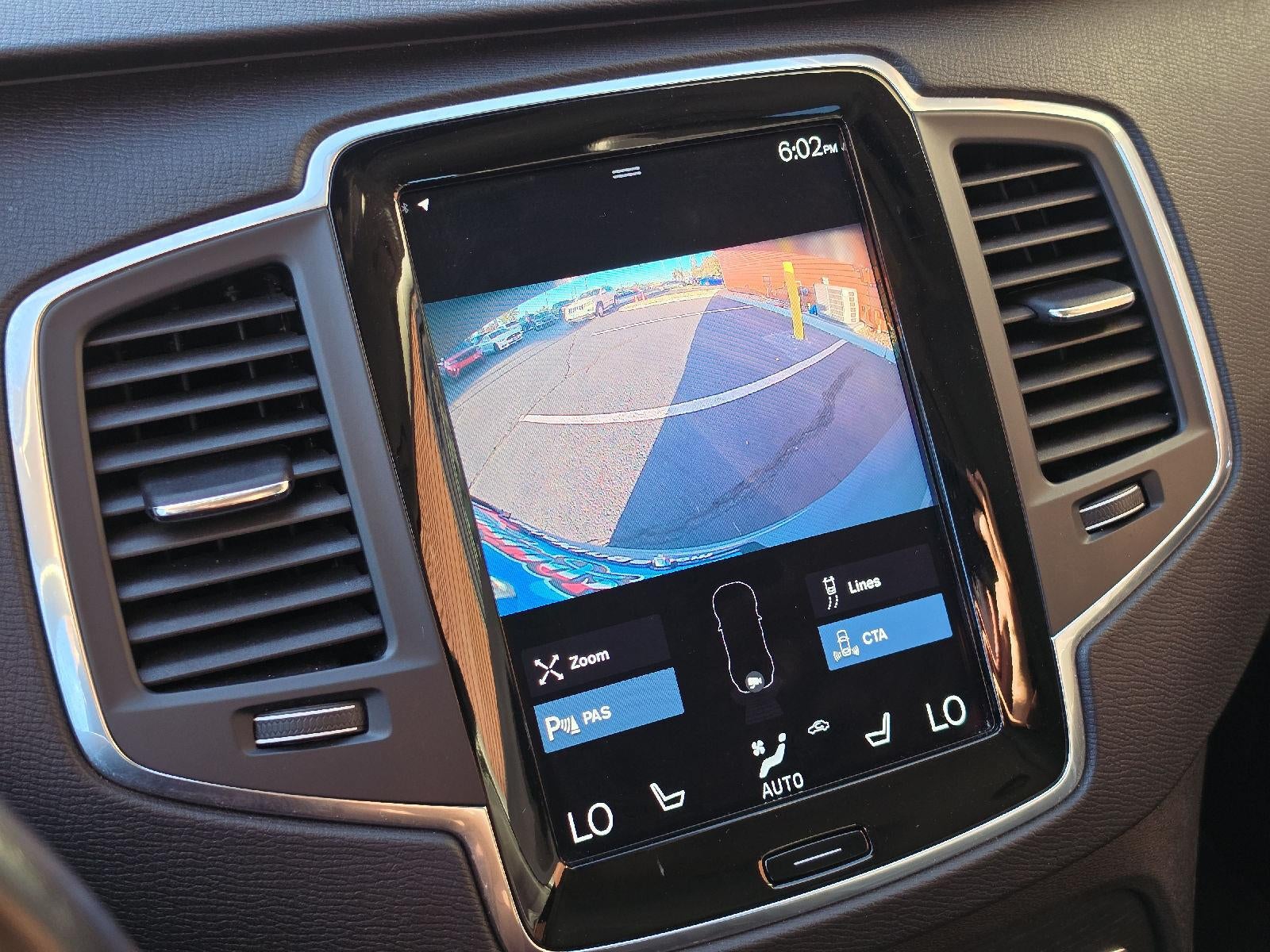 2020 Volvo XC90 Momentum
