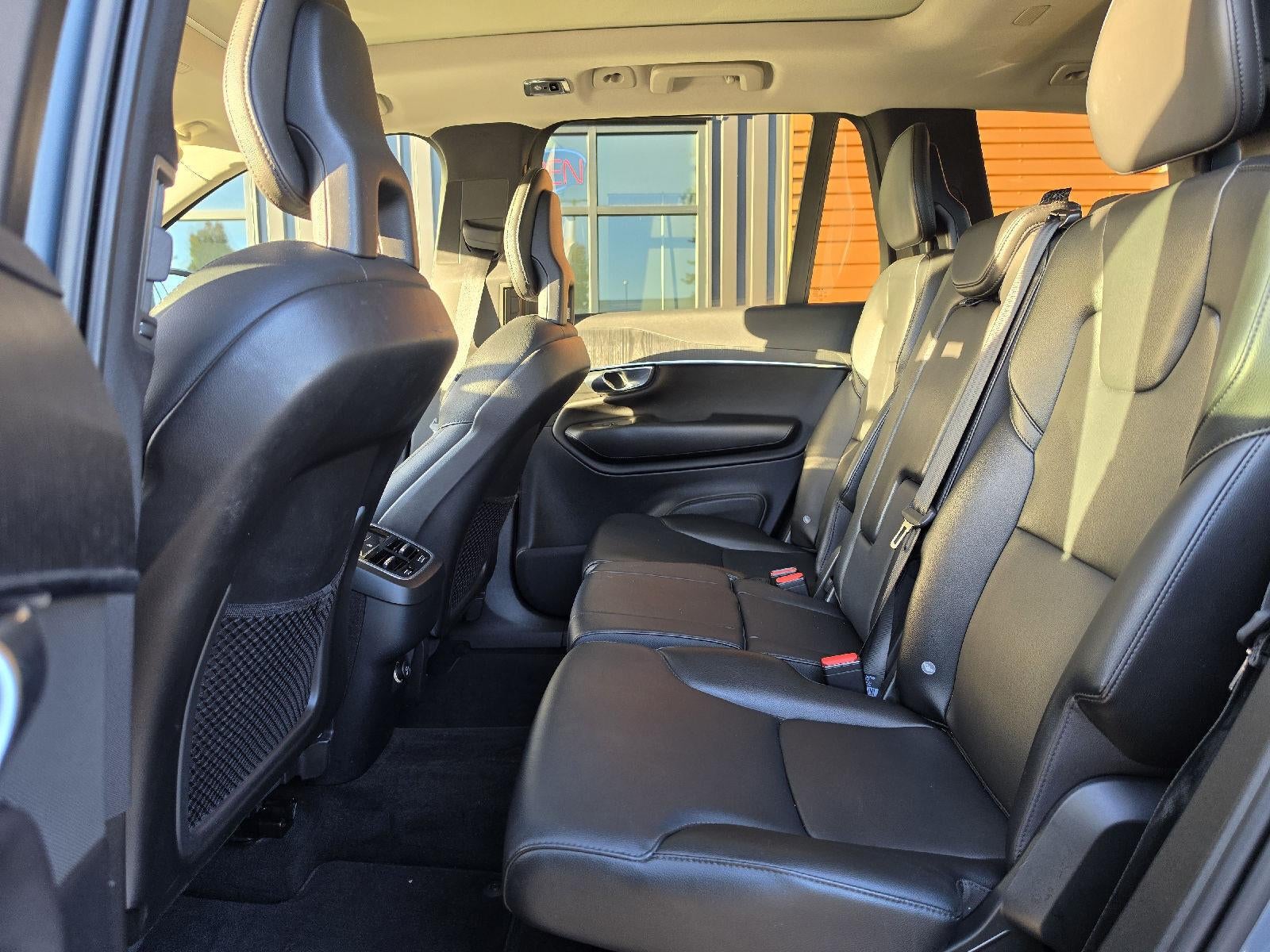 2020 Volvo XC90 Momentum