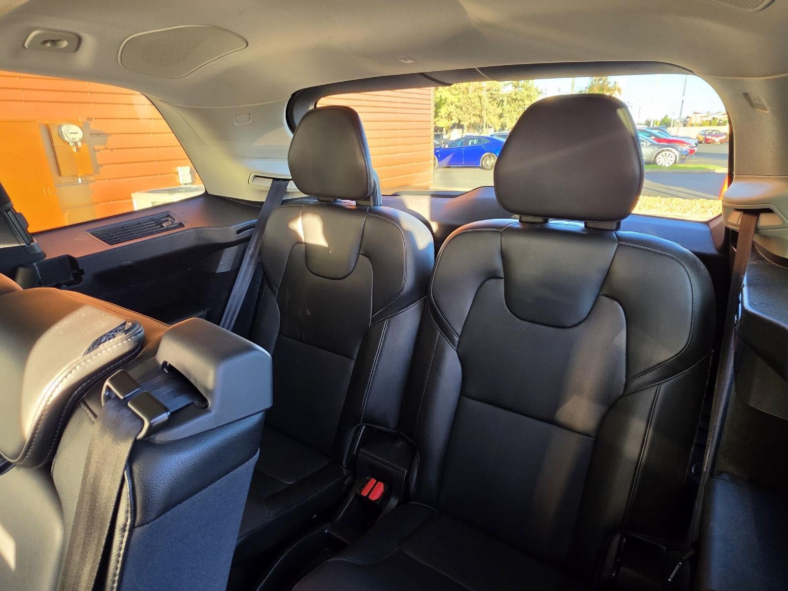 2020 Volvo XC90 Momentum