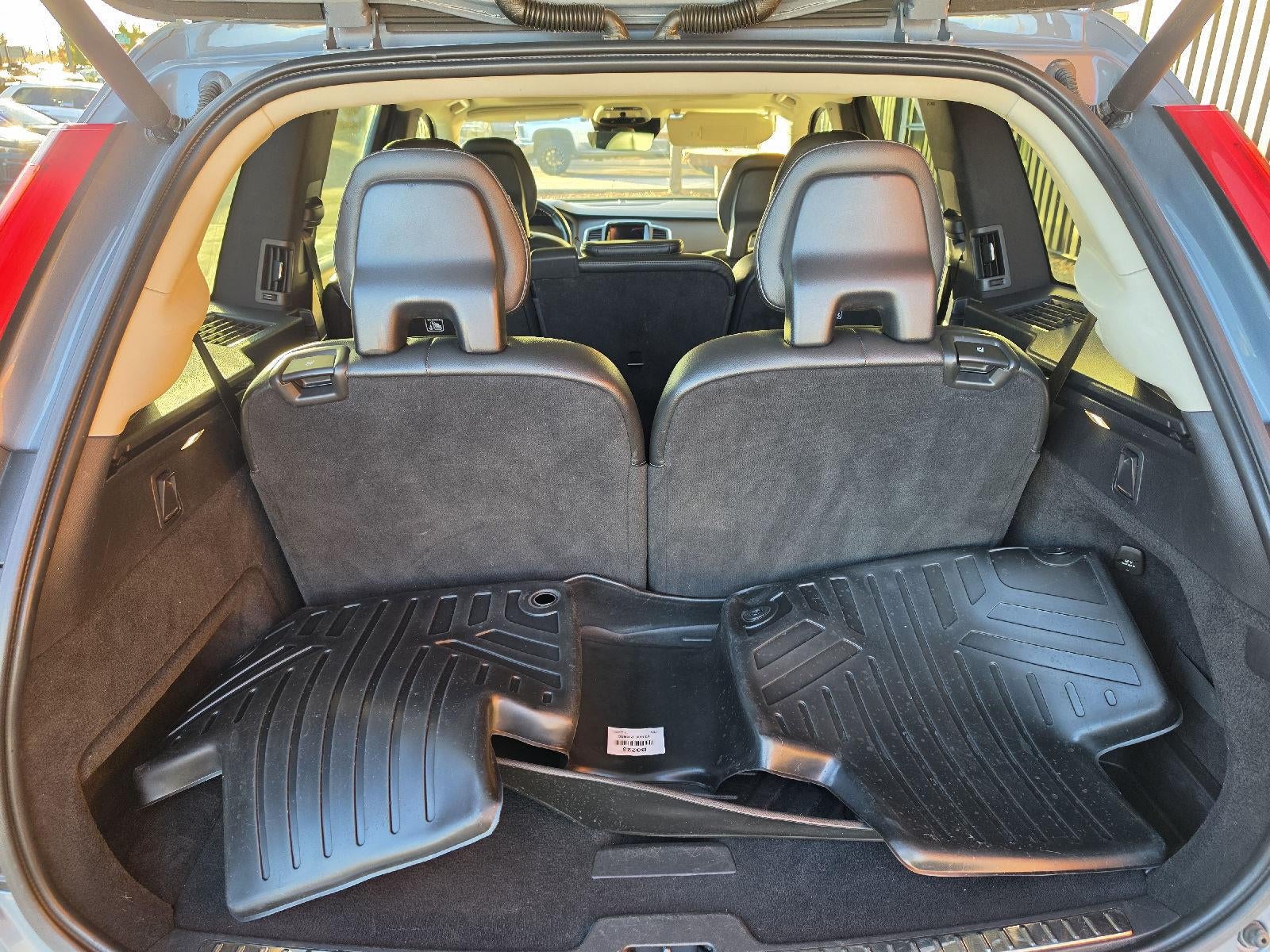 2020 Volvo XC90 Momentum