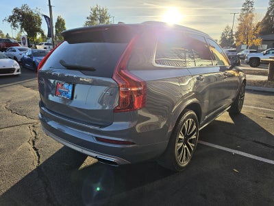 2020 Volvo XC90 Momentum