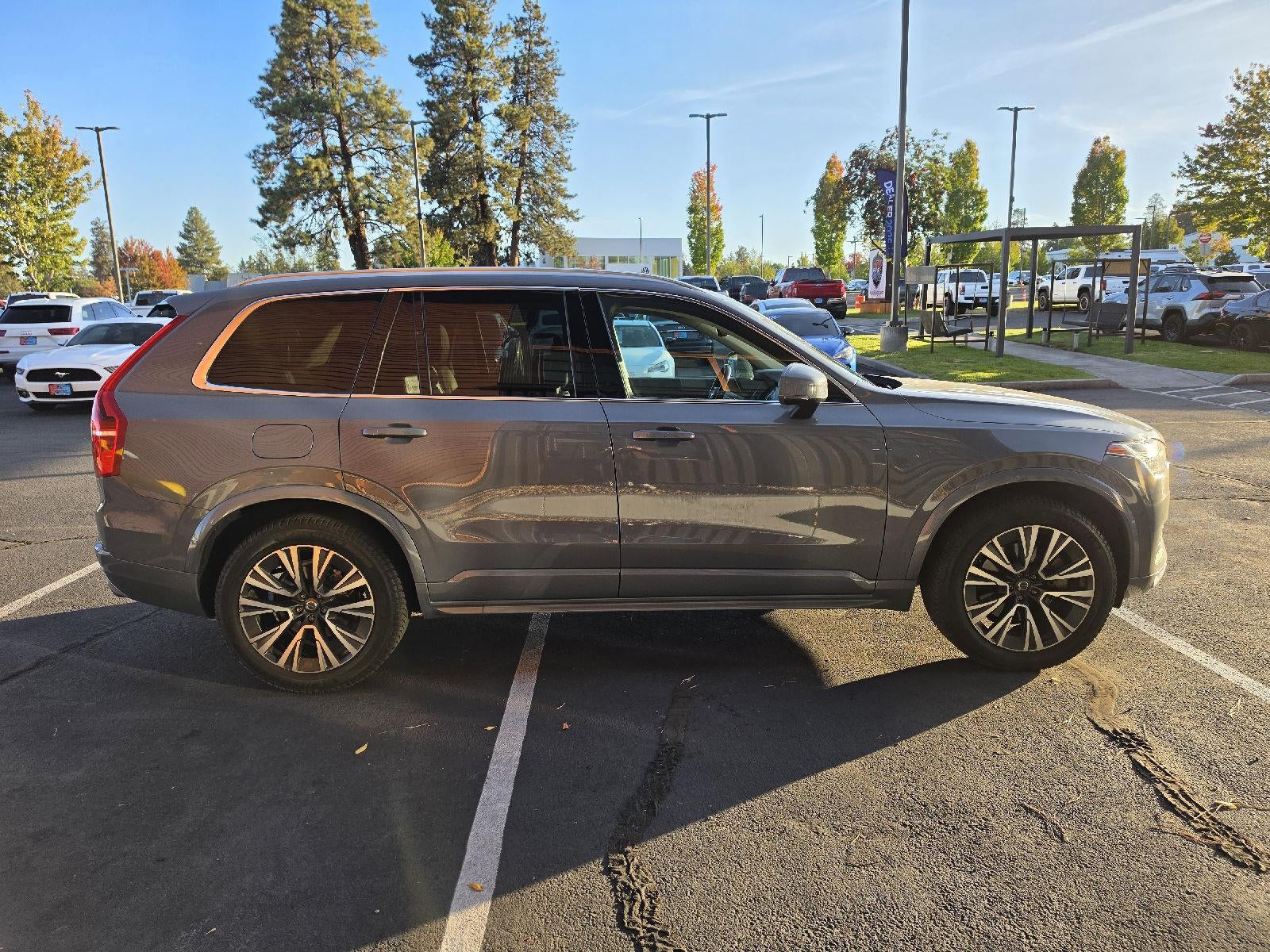 2020 Volvo XC90 Momentum