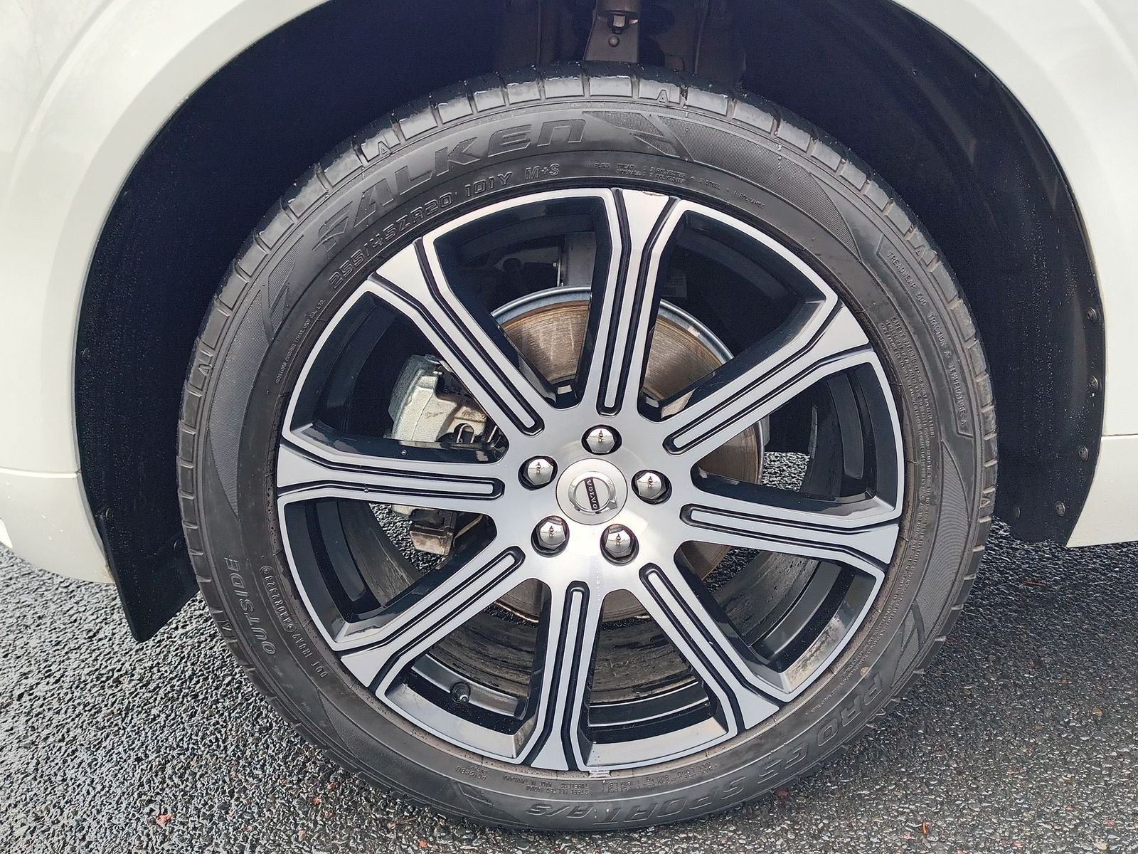 2021 Volvo XC60 T5 Inscription