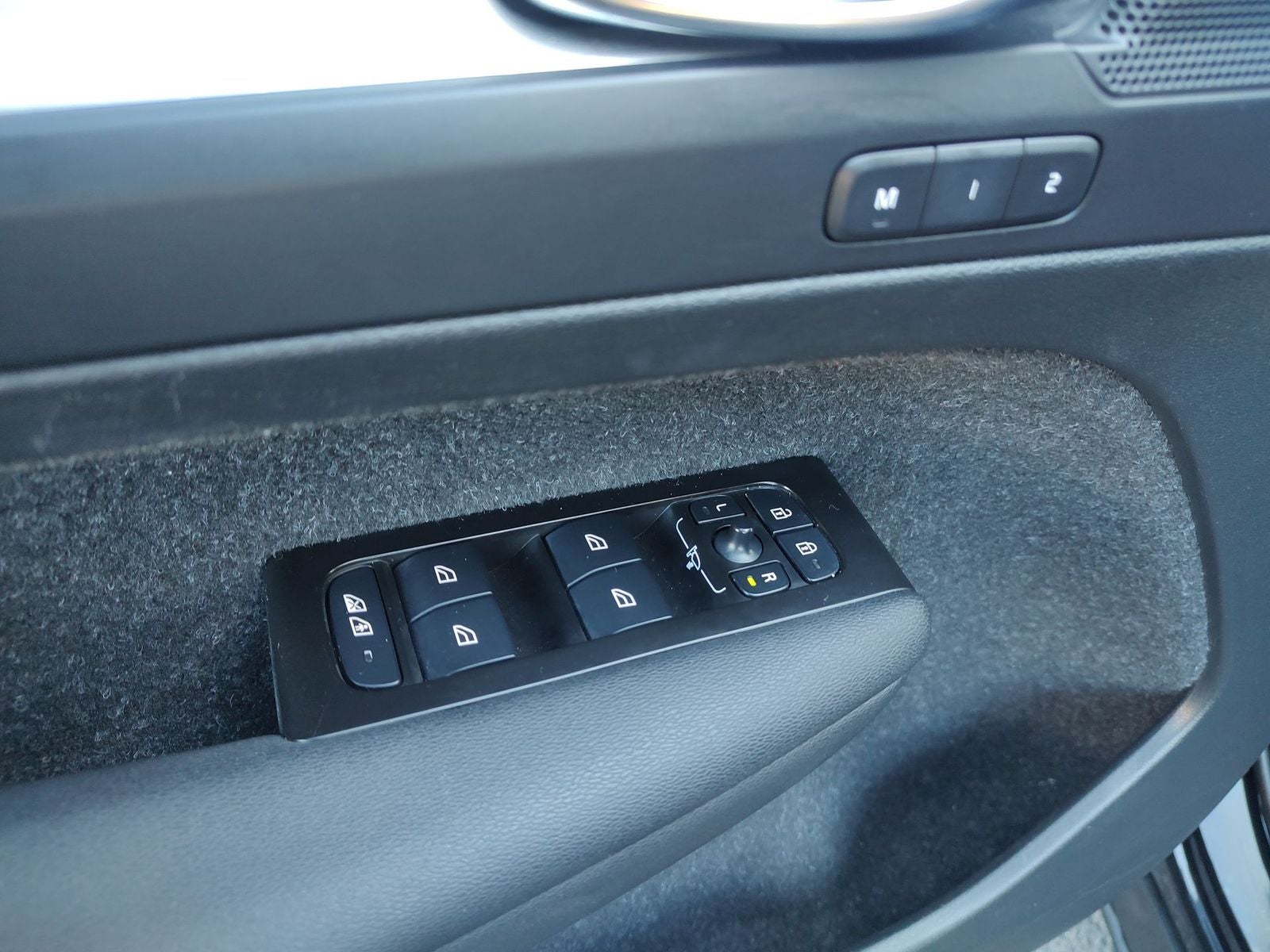 2021 Volvo XC40 Momentum