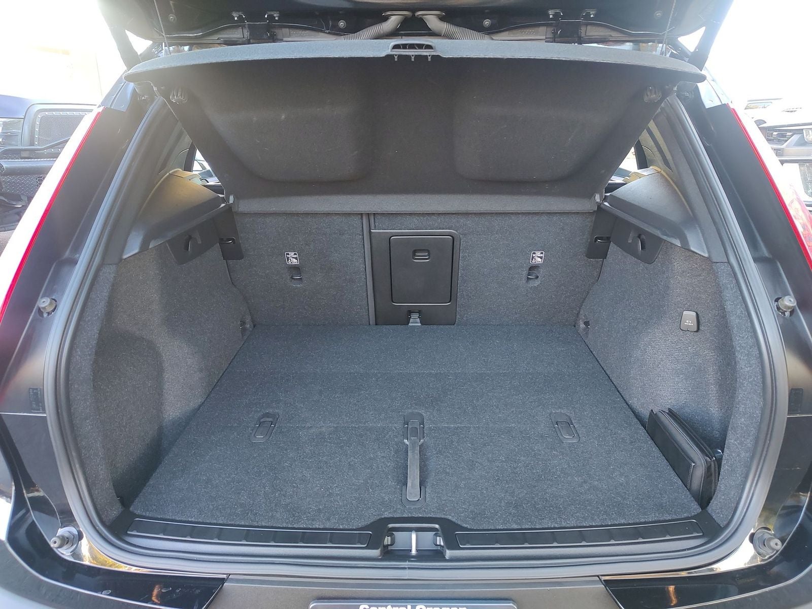 2021 Volvo XC40 Momentum