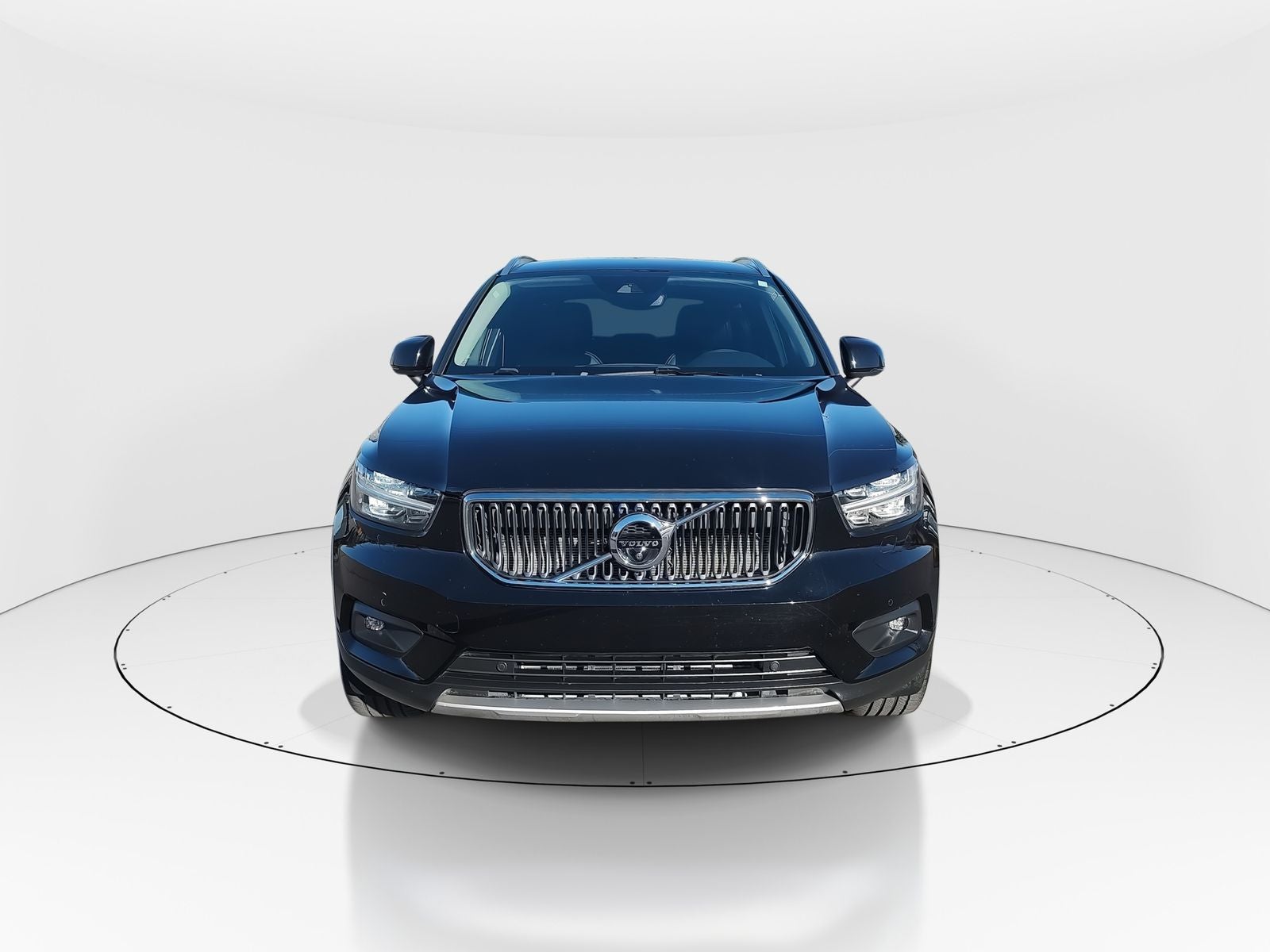 2021 Volvo XC40 Momentum