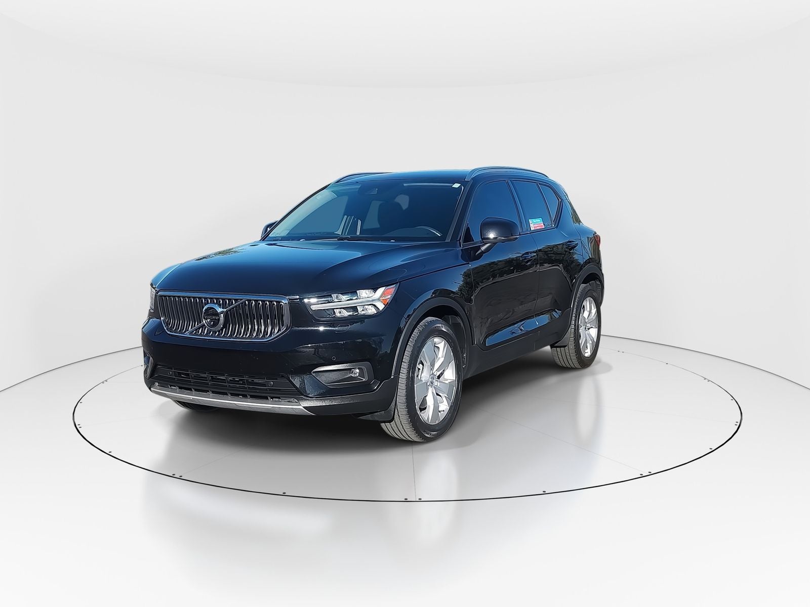 2021 Volvo XC40 Momentum