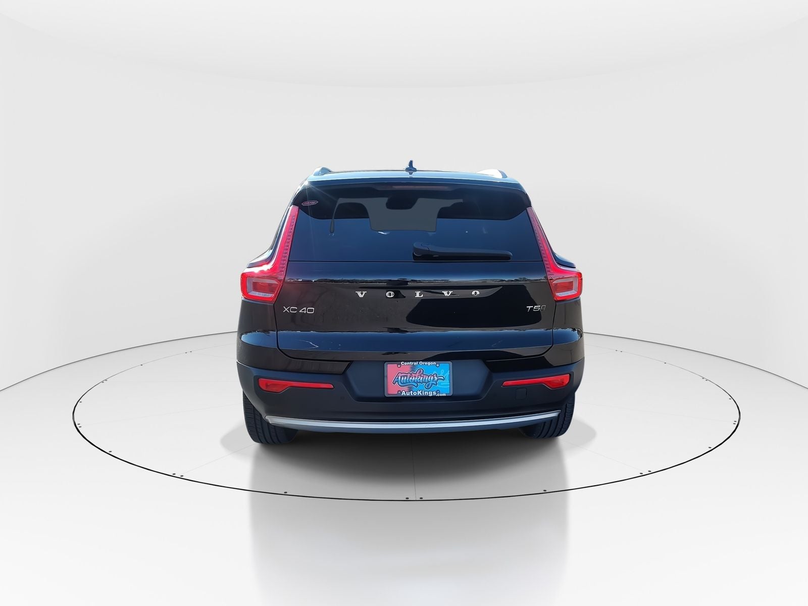2021 Volvo XC40 Momentum