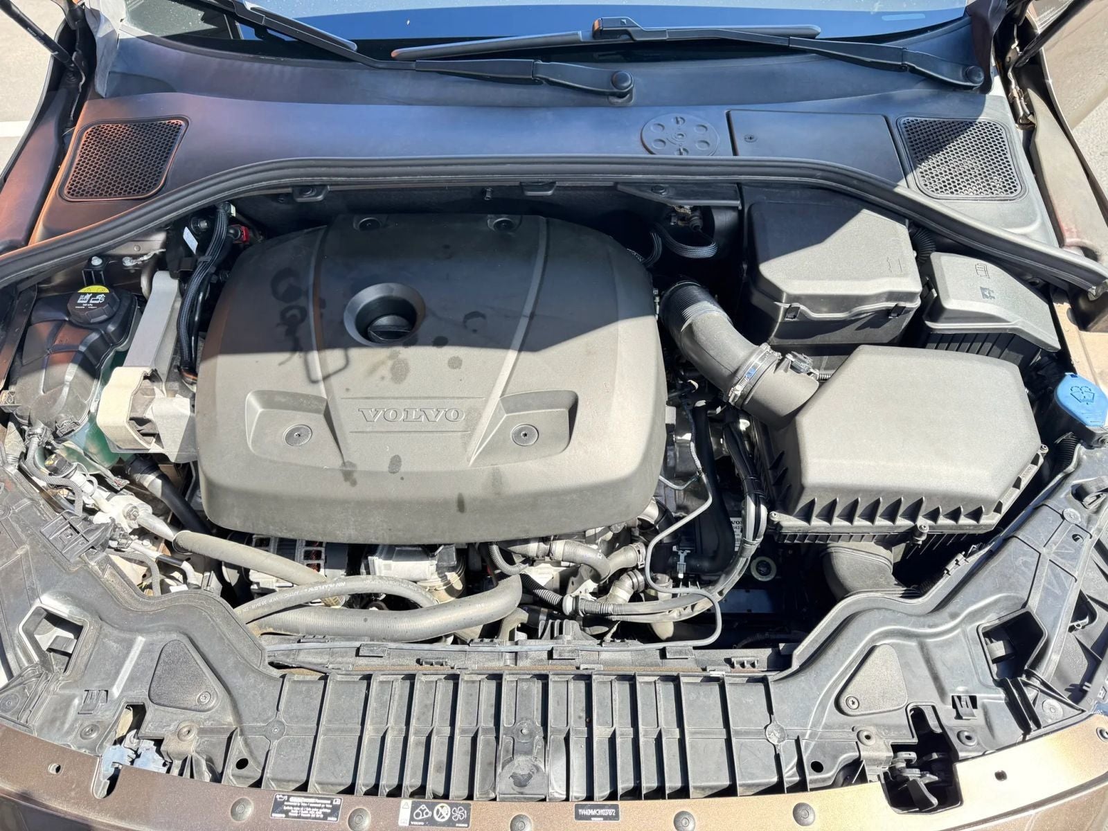 2017 Volvo V60 Cross Country T5