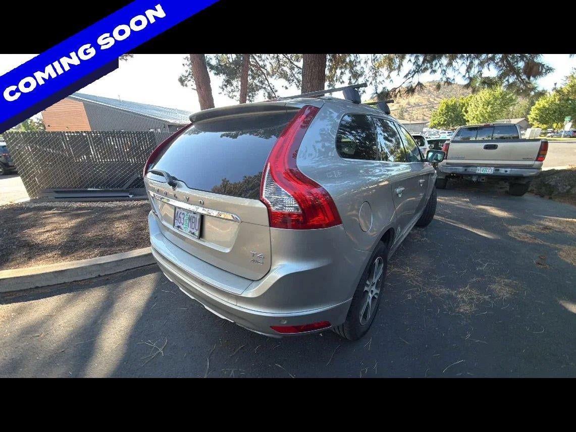 2015 Volvo Xc60 T6 Platinum Sport Utility 4D (2015.5)