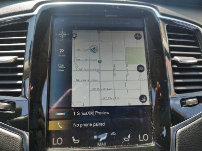 2017 Volvo XC90 T6 Momentum