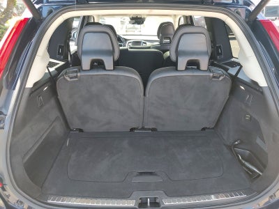 2017 Volvo XC90 T6 Momentum